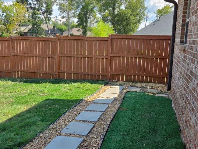 Photo - 462 Pinebrook Cir