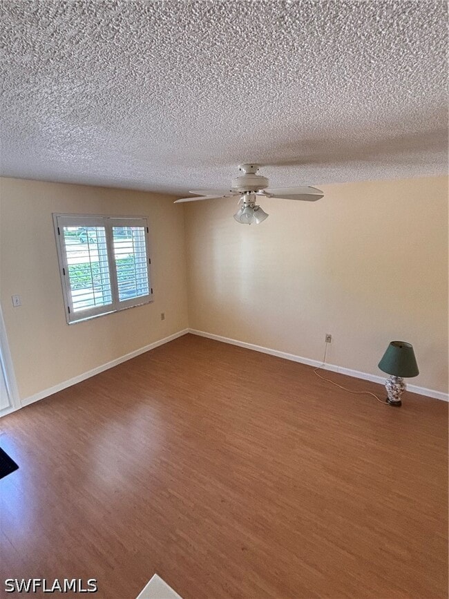 Building Photo - 296 4th Ave S Unit 296