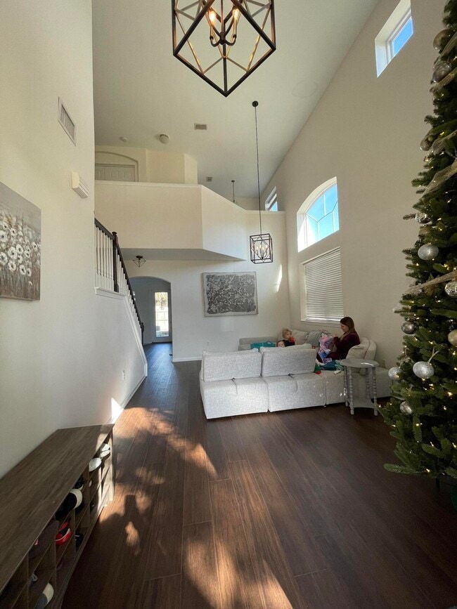 Photo - 860 Solimar Way