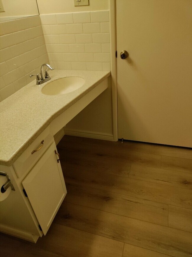 695 S Alton Way Unit 7B