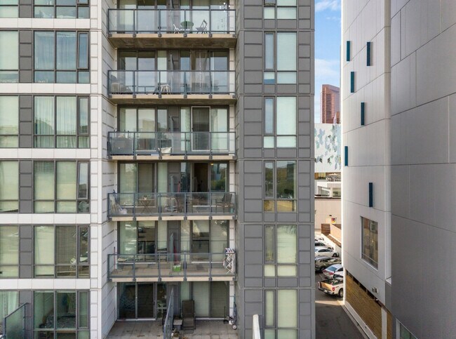 Photo - 434-438 8 Ave SE Unit ID1314559P