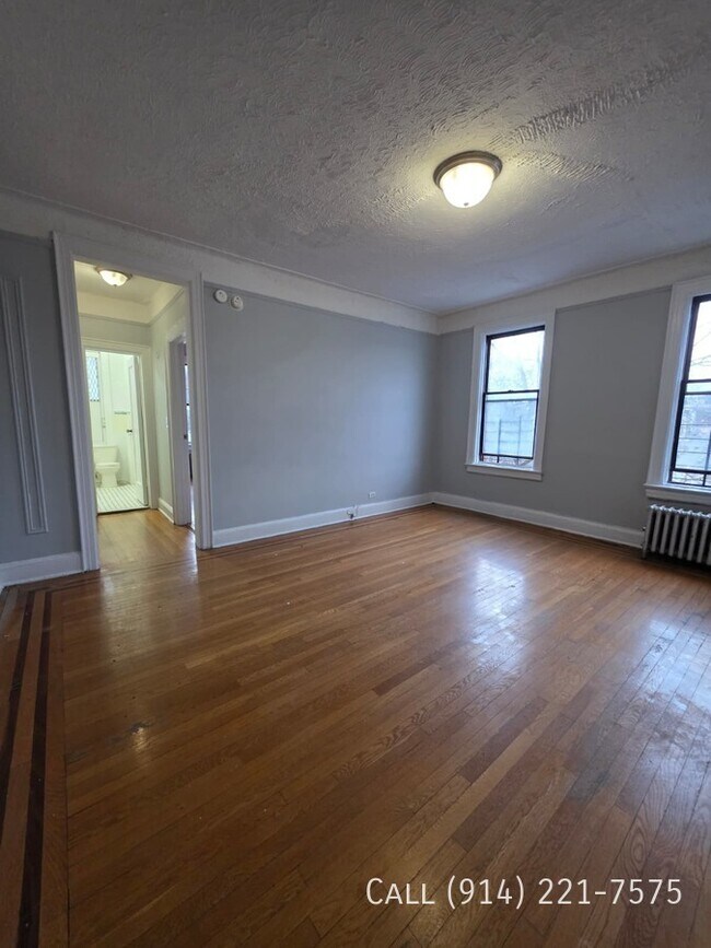 Photo - 15 Locust Hill Ave Unit 4B