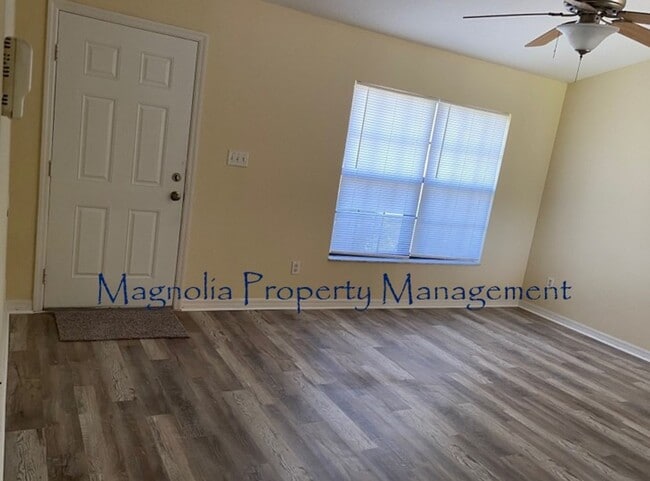 Photo - 3/2 SFH in Sleepy Hollow/Leesburg
