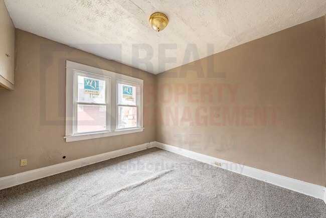 Photo - 14001 Idarose Ave Unidad #1