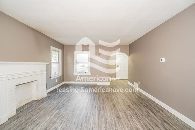3251 Amherst Ave