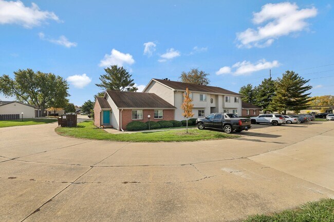 Building Photo - 1115 Laura Dr Unit 1