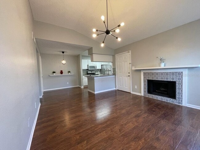 Photo - 4401 Thornbriar Ln Unit 204