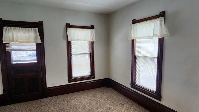 Photo - 125-125 1/2 N 2nd St Unidad 125 1/2 North 2nd Street