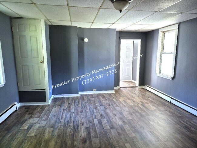 Photo - 421 Schiller St Unit A