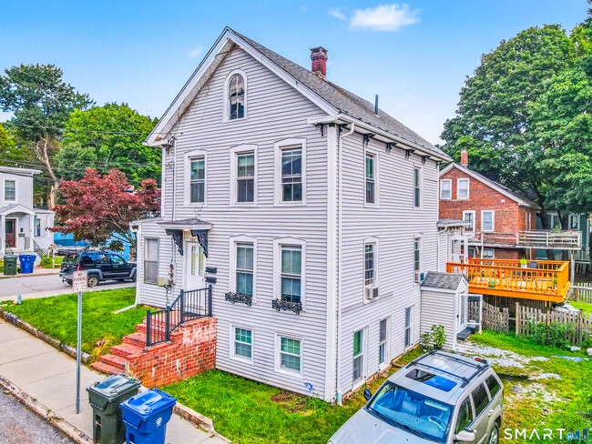 Photo - 185 Walnut St