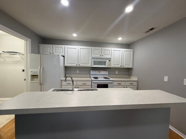 Photo - 5604 Vintage Pl