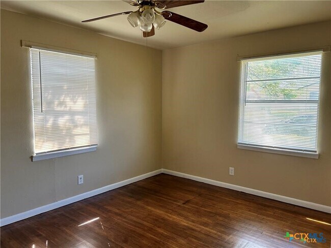 Photo - 1317 Zephyr Rd