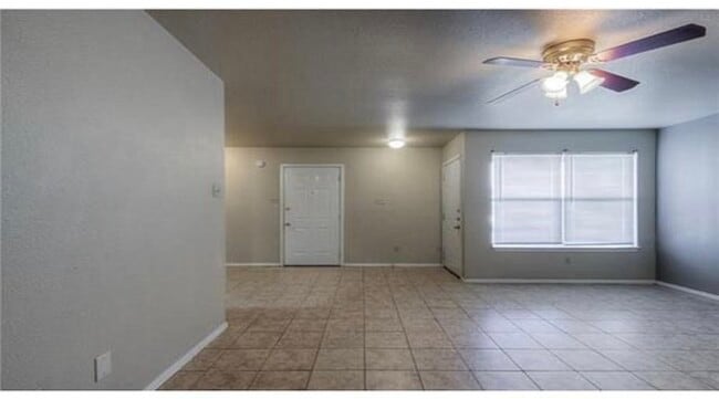 Photo - 8115 Marydean Ave