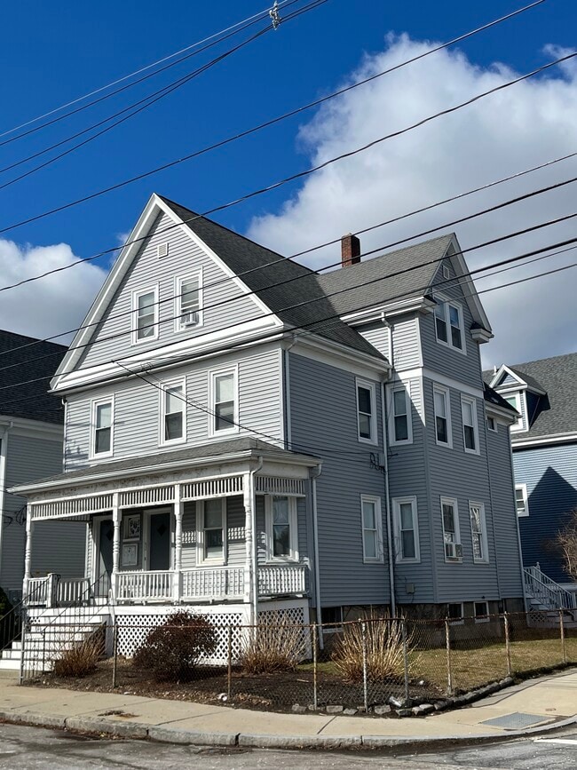 Building Photo - 30 Antwerp St Unit 1