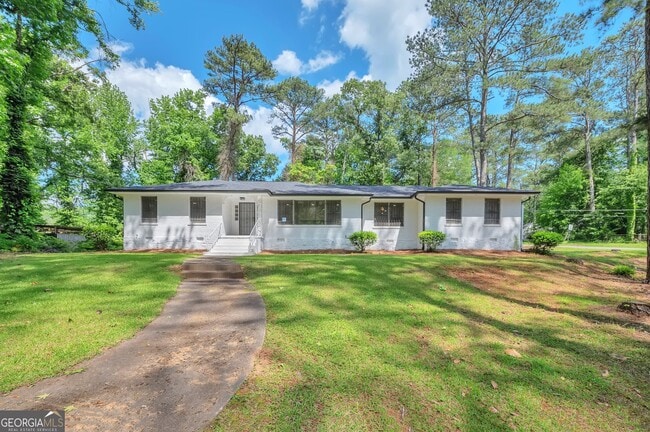 Building Photo - 1332 Willis Mill Rd SW Rental