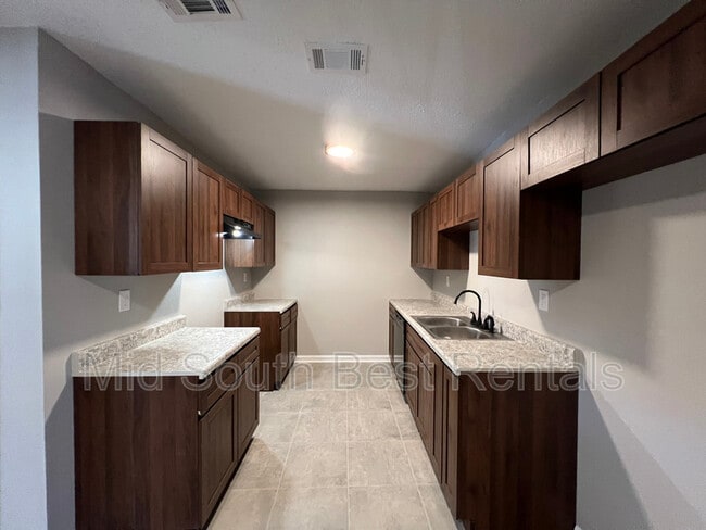 Photo - 4279 Coventry Dr