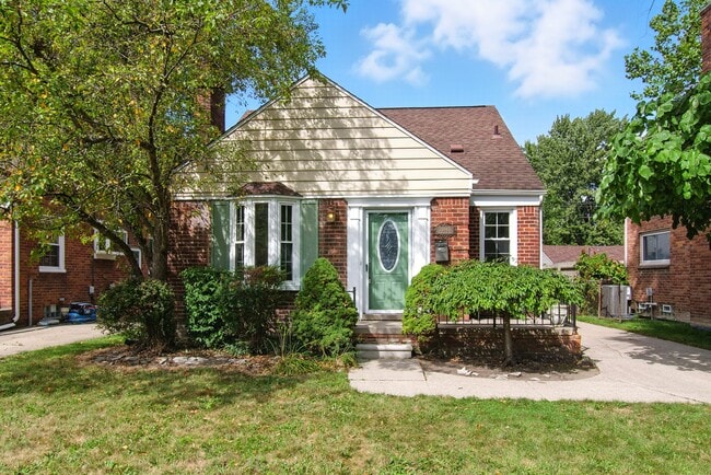 Building Photo - 20943 Hunt Club Dr Rental