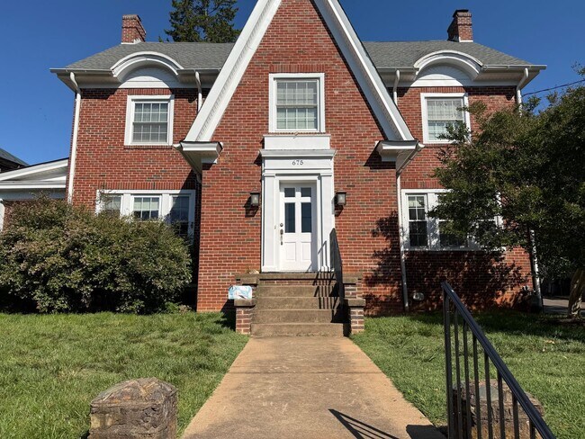 Photo - 675 Evergreen Ave