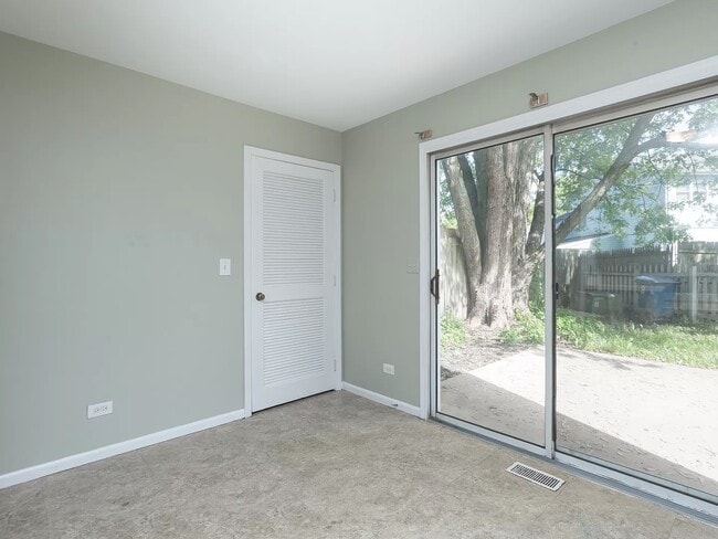 Photo - 1227 Andover Cir