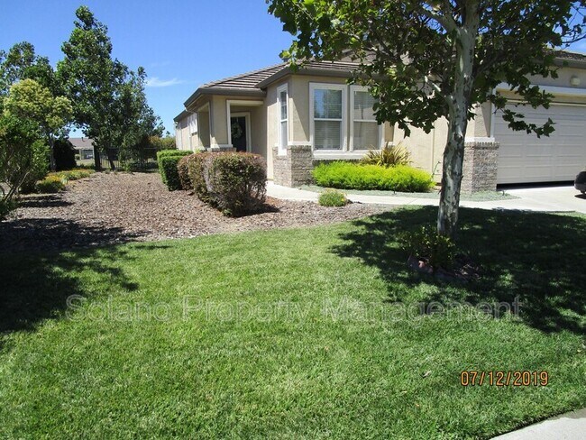 Photo - 451 Edgewood Dr