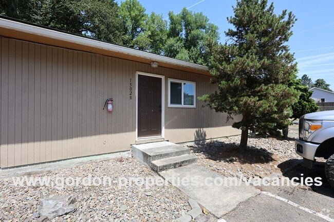 Building Photo - SE Arista Dr - 1 bedroom apartment in the ... Unit 15028