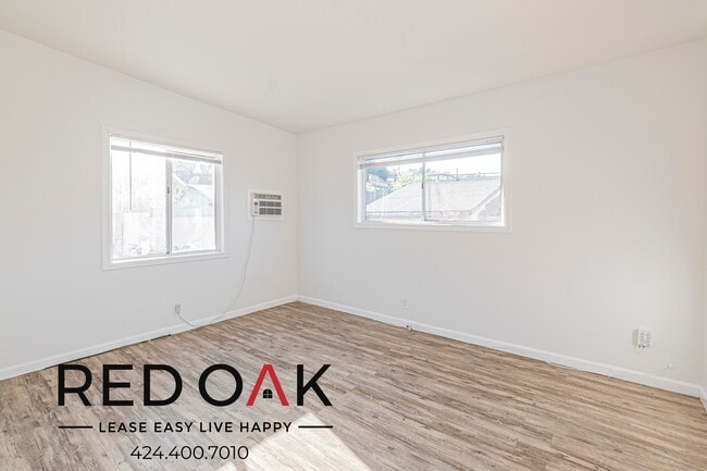 Photo - 4241 Van Horne Ave Unit 5