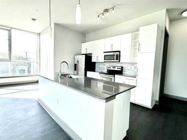 Photo - 3788 Richmond Ave. Unit 1401