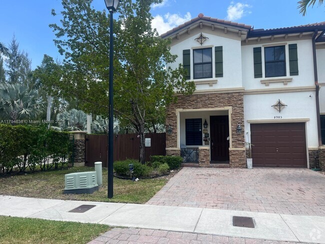 Building Photo - 8985 NW 98th Ave Rental
