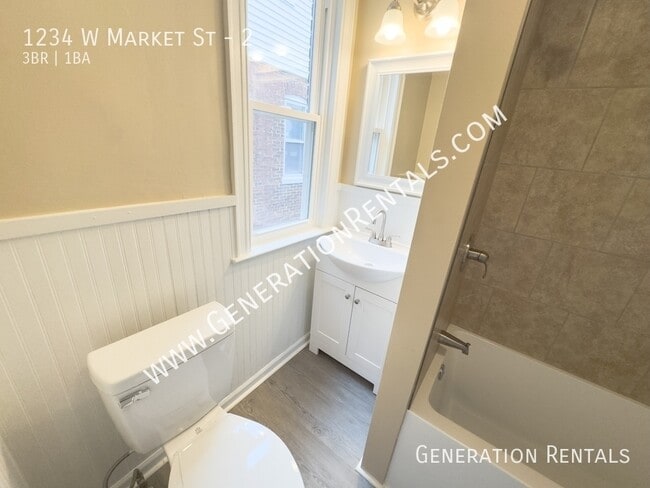 Photo - 1234 W Market St Unit 2