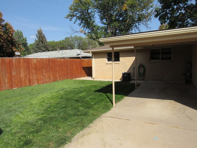 Photo - 1111 Judson St