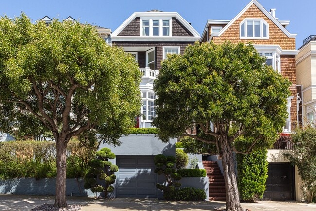 Building Photo - HUGE 5+BR/4.5BA Four Story Presidio Hts./ Laurel Village Home! Garage! Flat Yard!  PROGRESSIVE