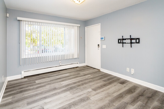 Photo - 3016 Pleasant Ave Unit 102 A