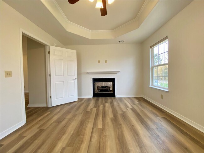 Photo - 42 Millsap Cir