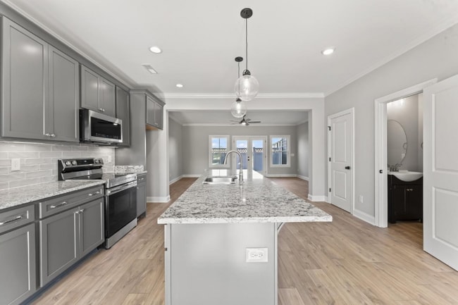 Photo - 1365 Queenie Johns Dr