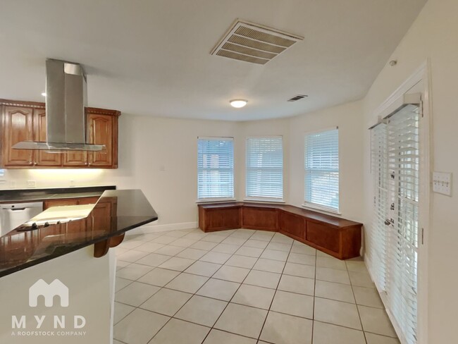 Photo - 2113 Tippy Terrace