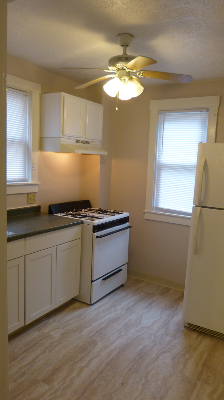 Photo - 2914 Clermont Ave Apartment Unit 2916