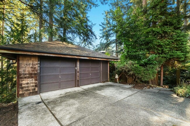 Photo - 2Bd/1.75Ba Mercer Island House
