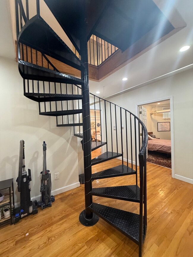 Photo - 36 Euston St Unit 1