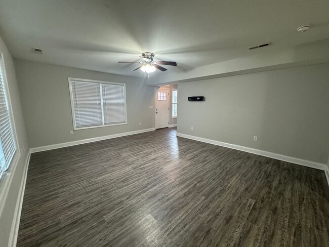 Photo - Spacious five bedroom, two bathroom home s...