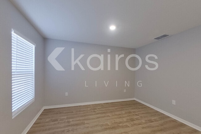 Photo - 4232 Swensson St