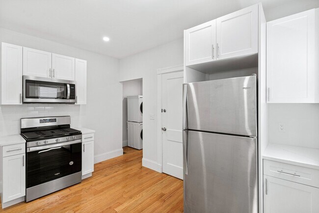 Photo - 68 Bakersfield St Apartments Unit 1