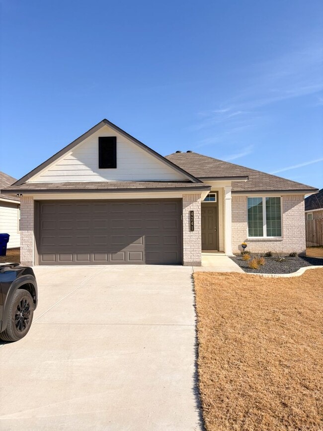 Building Photo - 4241 Centerfire Rd