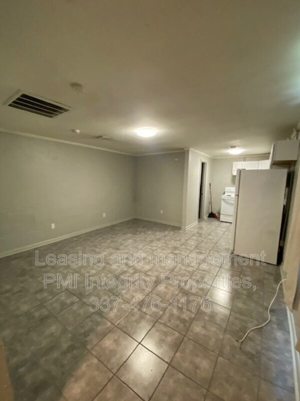 Photo - 318 Auburn Dr Unit Apt B