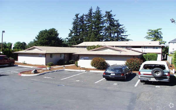 Photo - Evergreen Gardens