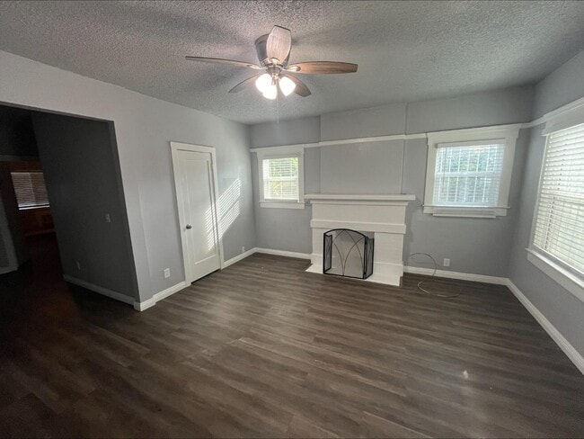 Building Photo - 350 N Calaveras St Rental