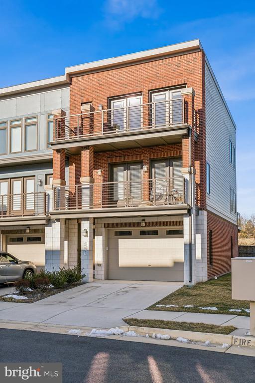 Photo - 20061 Old Line Terrace