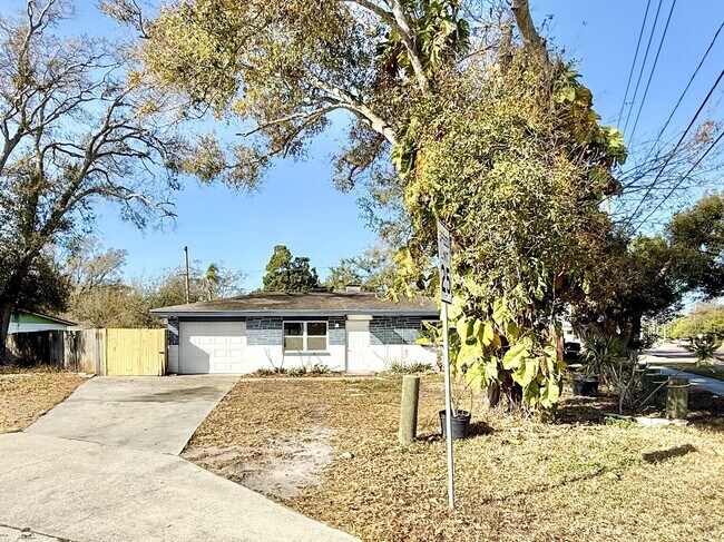 Building Photo - 5396 68th Way N