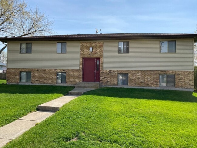 Building Photo - 317 N Bridge Ln Unit 3