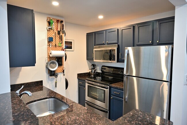 Photo - 169 Monsignor O'Brien Hwy Unit 611