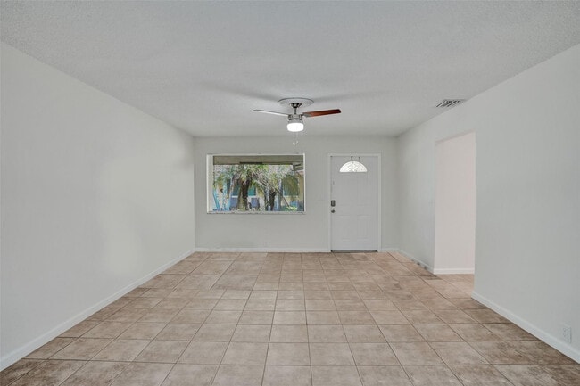 4240 NW 21st Ave